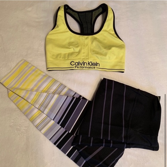 NWOT Reversible Calvin Klein sports bra - Picture 5 of 8
